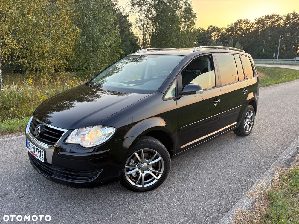 Volkswagen Touran - 3