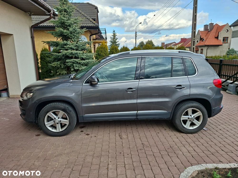Volkswagen Tiguan - 1
