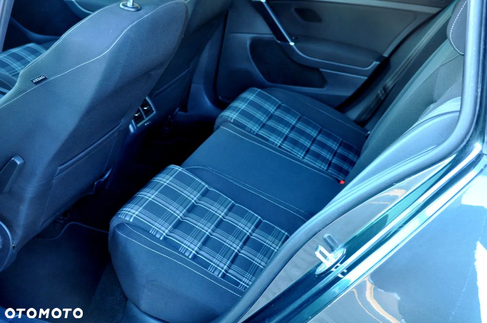 Volkswagen Golf GTD 2.0 TDI SCR DSG - 24