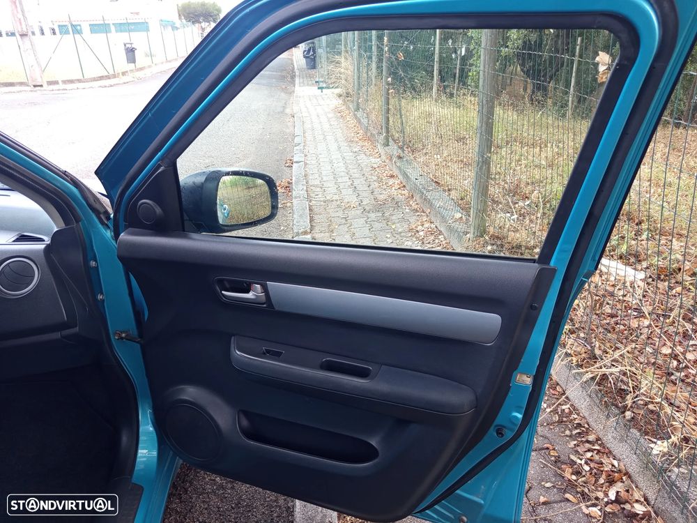Suzuki Swift 1.3 DDiS Sport - 24