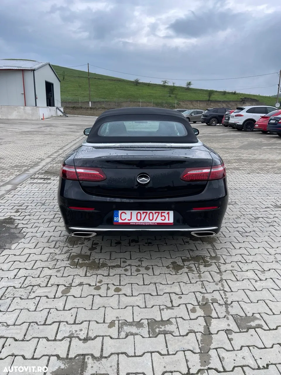 Mercedes-Benz E 300 Cabrio 9G-TRONIC Night Edition - 2
