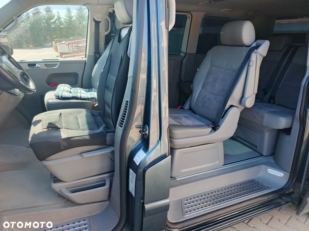 Volkswagen Multivan - 10