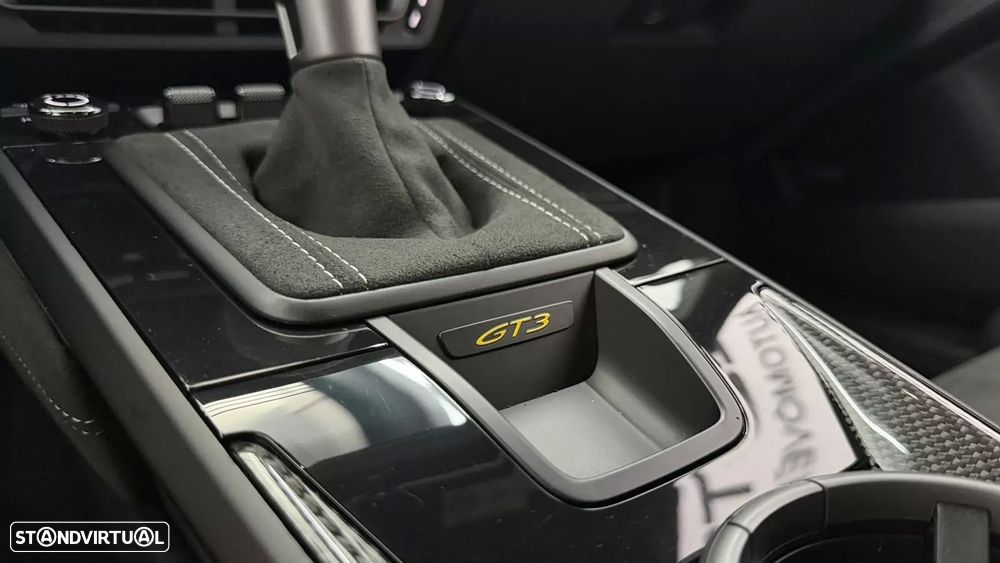 Porsche 911 (992) GT3 PDK - 27