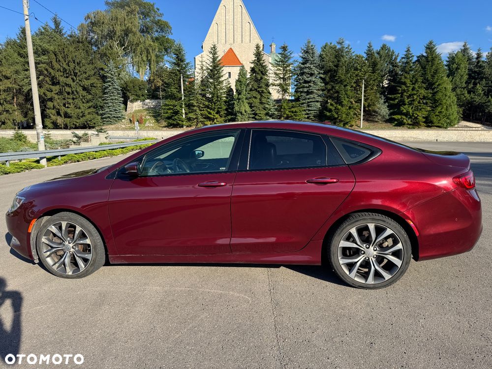 Chrysler 200 - 18