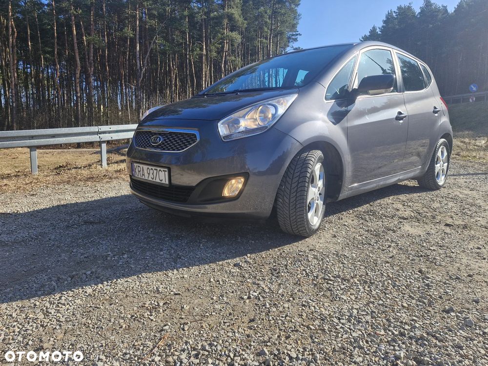 Kia Venga 1.6 CVVT Black Collection - 13