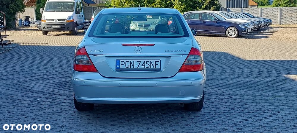 Mercedes-Benz Klasa E - 24