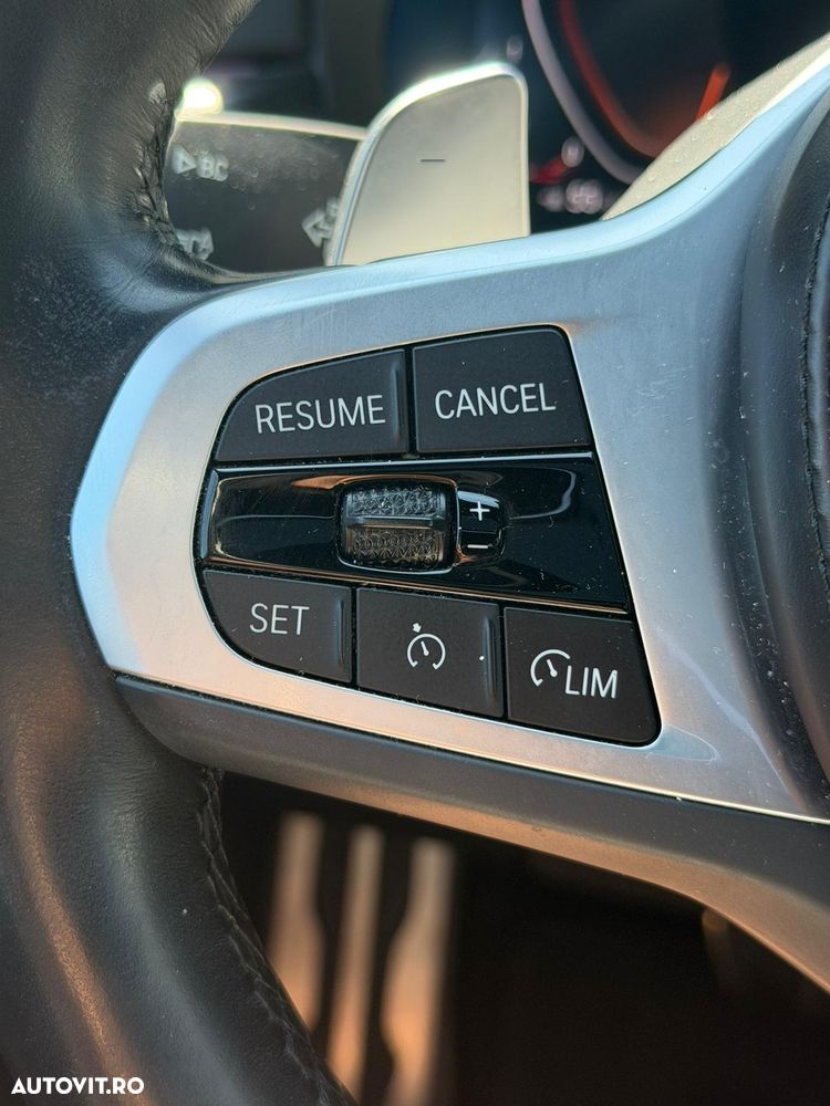BMW Seria 5 520d xDrive AT MHEV - 24
