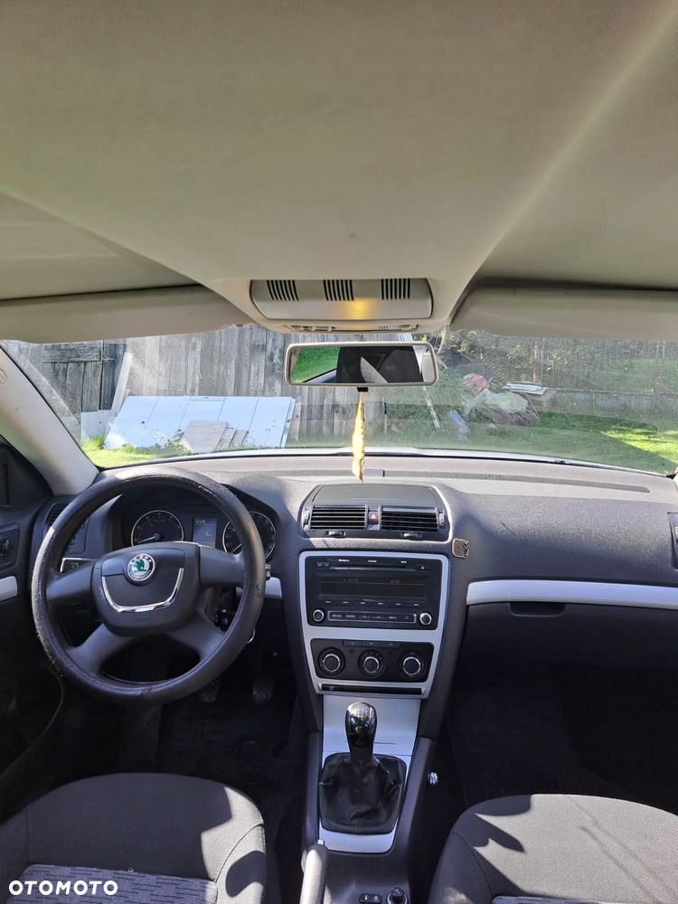 Skoda Octavia 1.6 Classic - 7