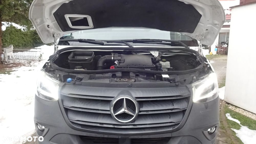 Mercedes-Benz SPRINTER - 31