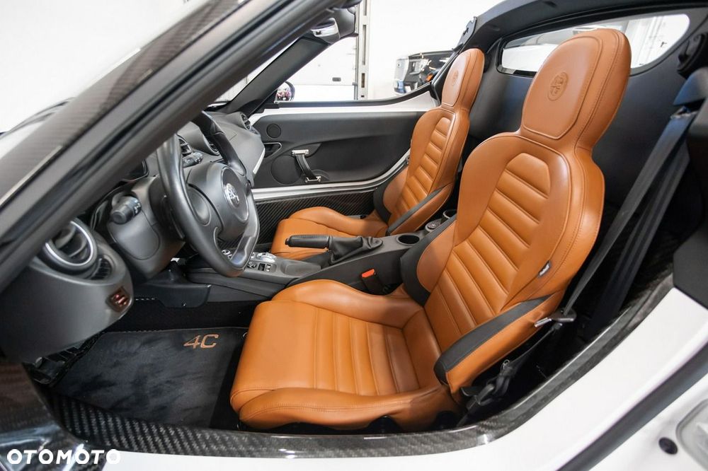 Alfa Romeo 4C - 29