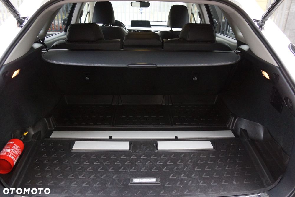 Lexus RX 450h L Elegance - 11