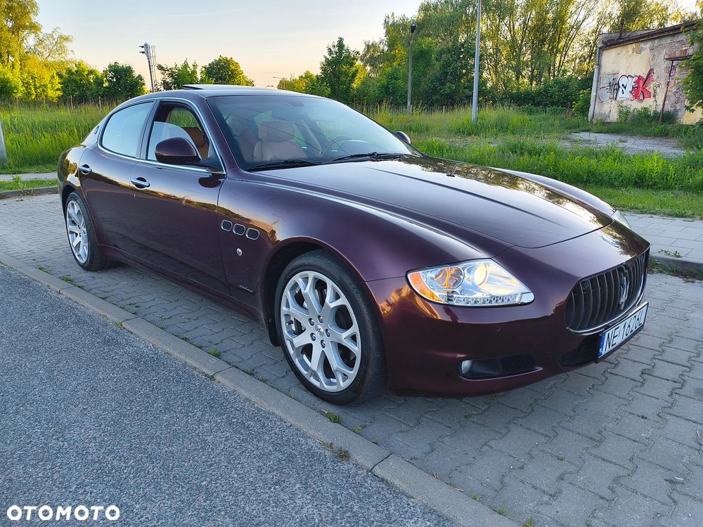 Maserati Quattroporte - 12