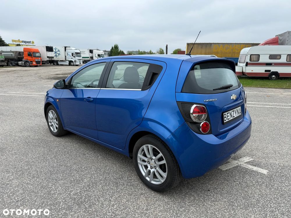 Chevrolet Aveo 1.6 LTZ - 30