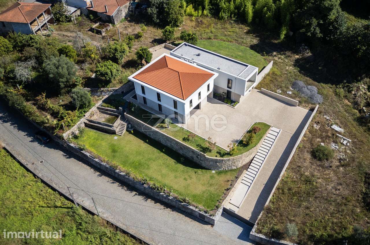 Moradia Individual T4 NOVA em Sequeira, Braga - Grande imagem: 2/60