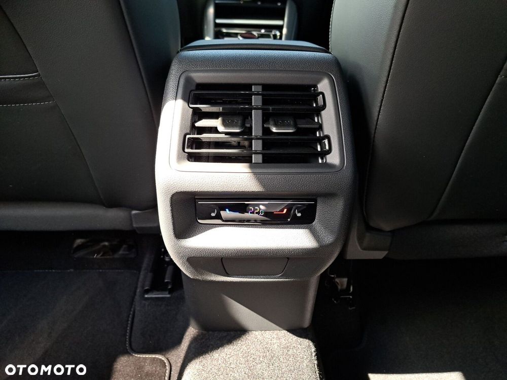 Volkswagen Tiguan 2.0 TDI R-Line DSG - 39