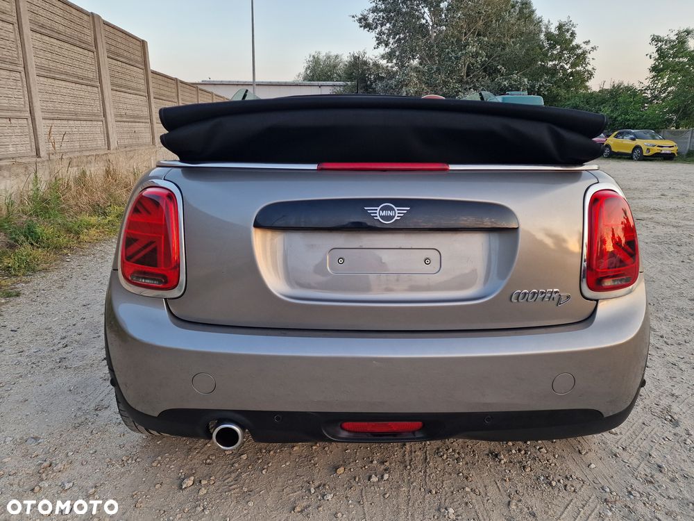 MINI Cooper D Cabrio - 7