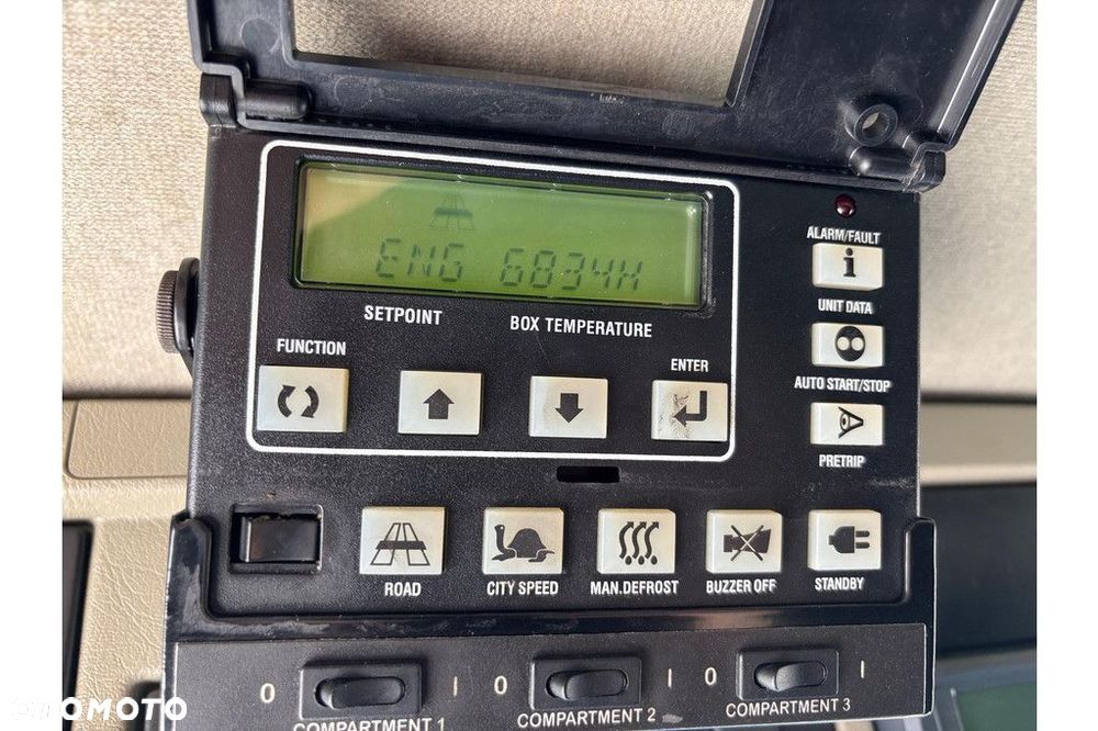 Volvo FM460 6x2 + CARRIER SUPRA 1250 - 21