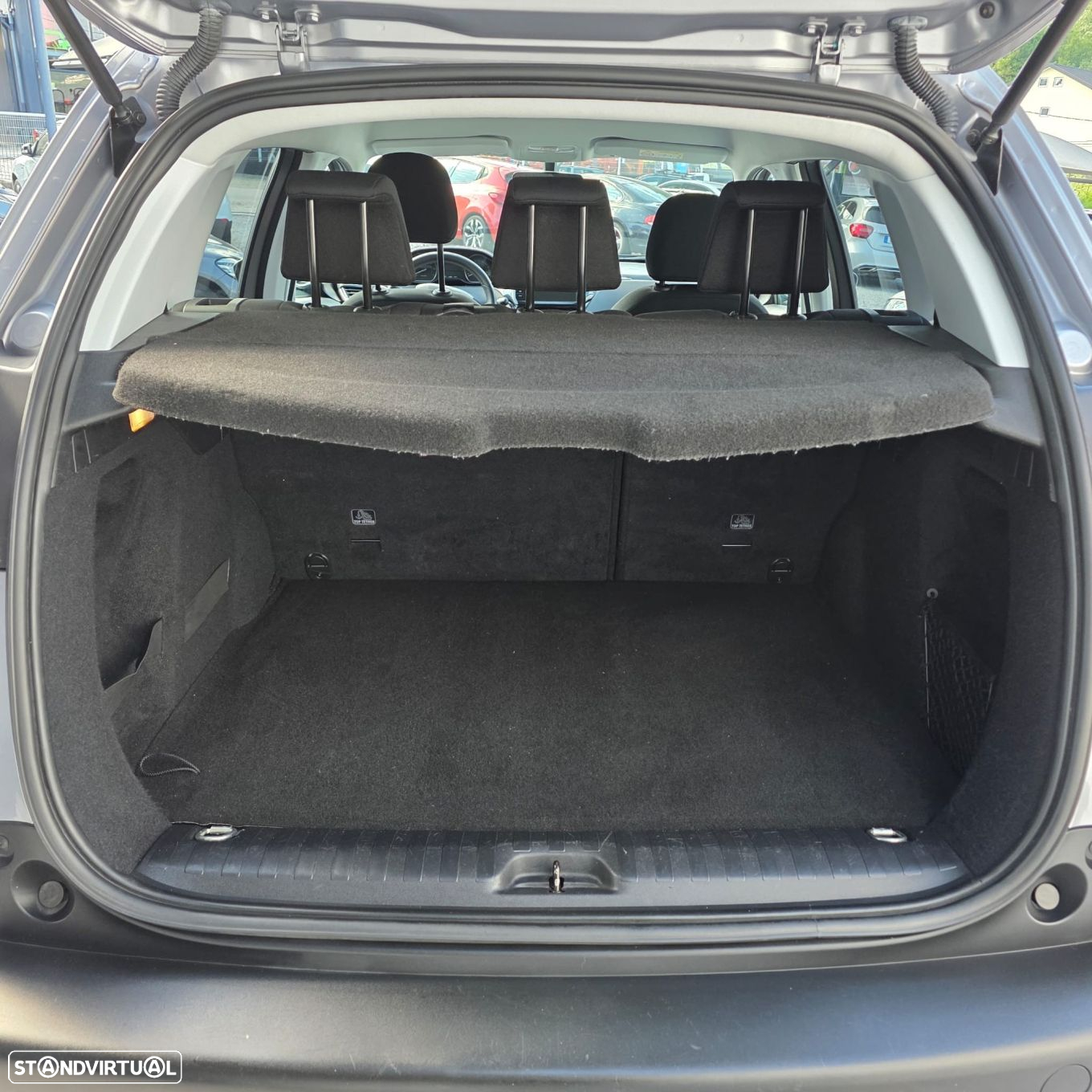 Peugeot 2008 1.2 PureTech Style - 31