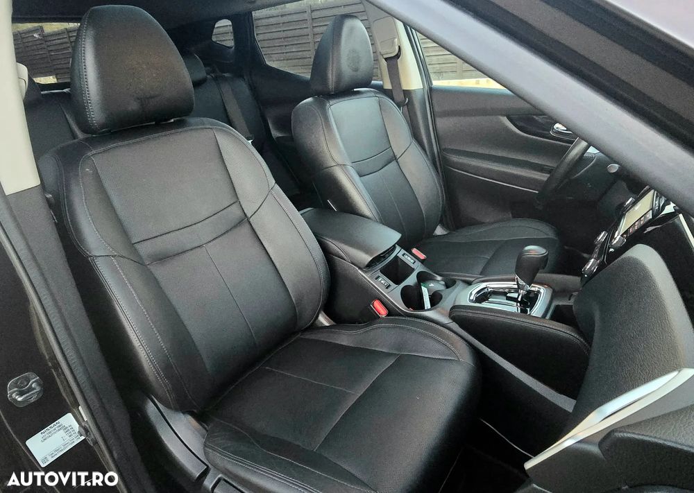 Nissan Qashqai 1.6 DCI Xtronic TEKNA - 24