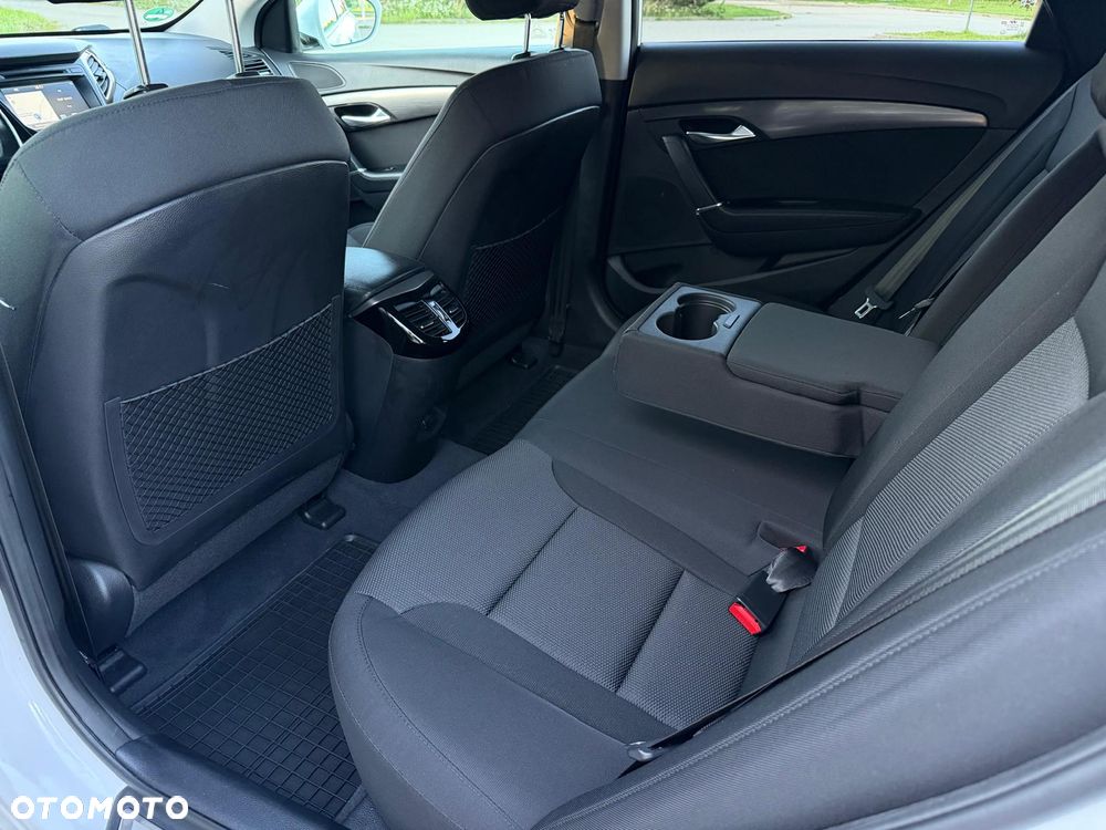 Hyundai i40 Kombi 1.7 CRDi Trend - 10