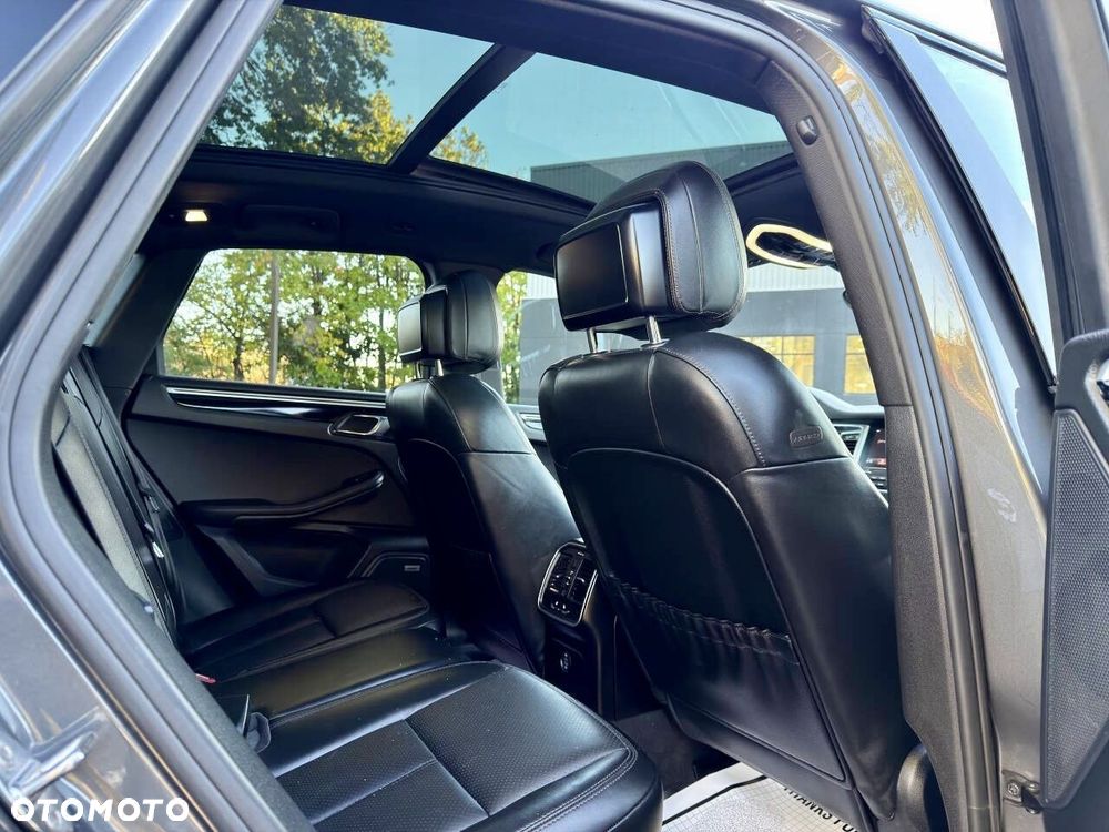 Porsche Macan - 16
