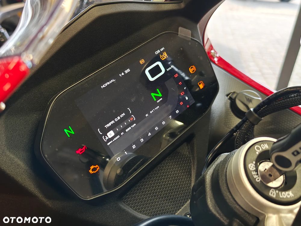 QJMOTOR SRK 800RR - 15