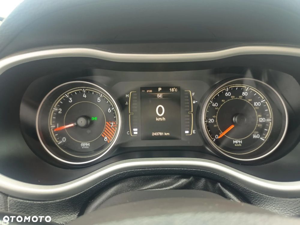 Jeep Cherokee - 8