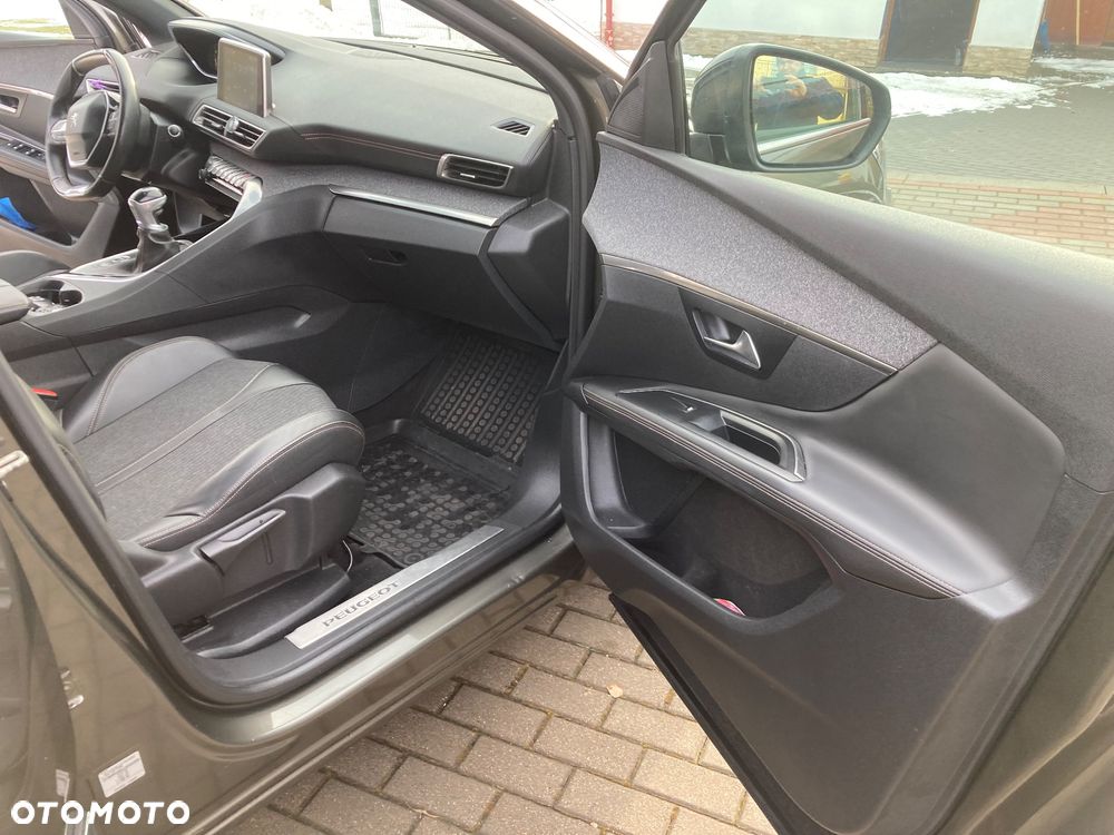 Peugeot 3008 - 19