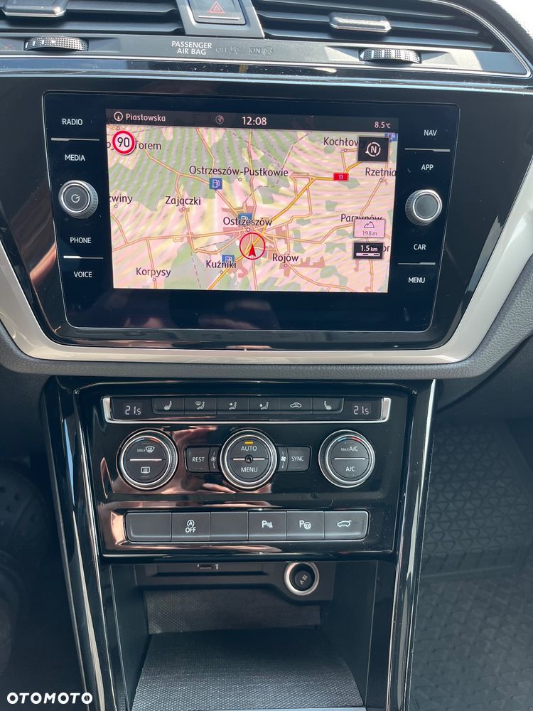 Volkswagen Touran 2.0 TDI SCR DSG Trendline - 27