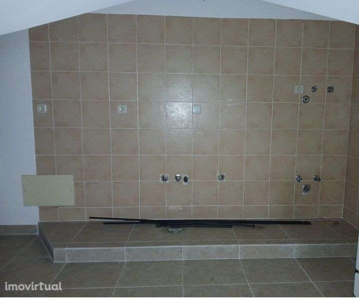 Apartamento T1 -  Urbanização dos Telheiros ABRANTES - Grande imagem: 4/5