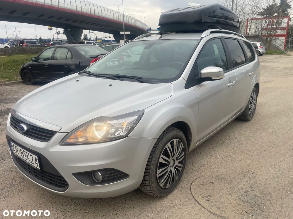 Ford Focus 1.6 Ambiente - 1