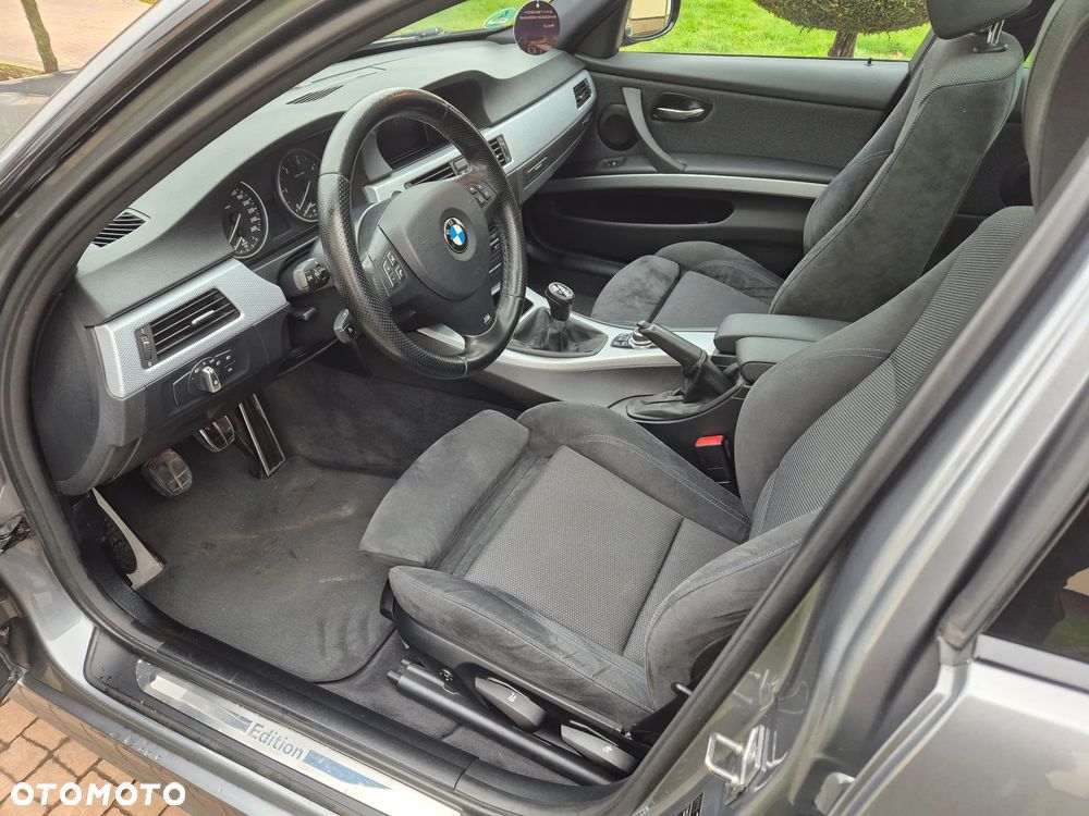 BMW Seria 3 325d - 4