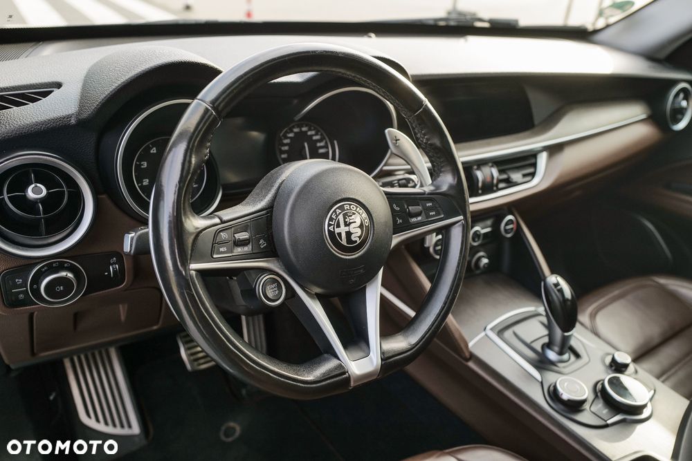 Alfa Romeo Stelvio 2.0 Turbo First Edition Q4 - 10