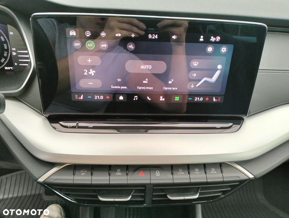 Skoda Octavia 1.5 TSI mHEV Selection DSG - 25