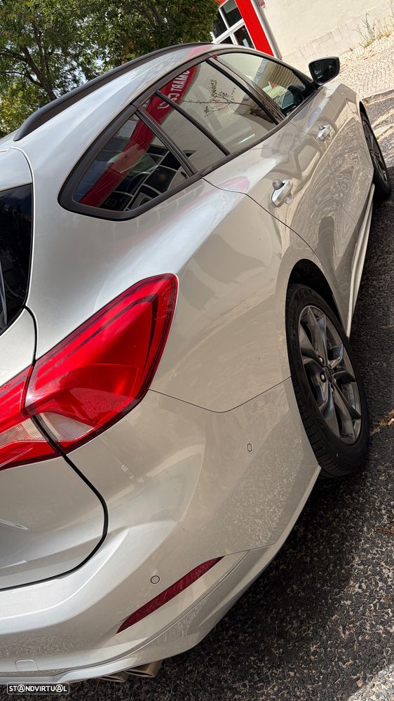 Ford Focus SW - 11