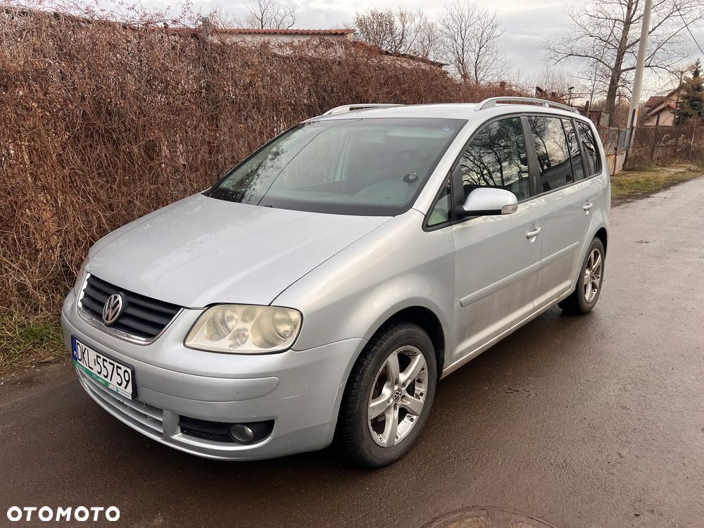 Volkswagen Touran 2.0 TDI Highline DSG - 1