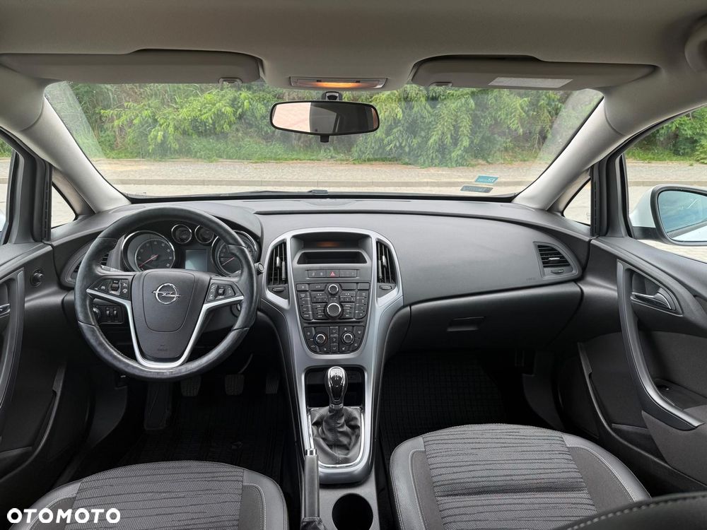 Opel Astra - 10