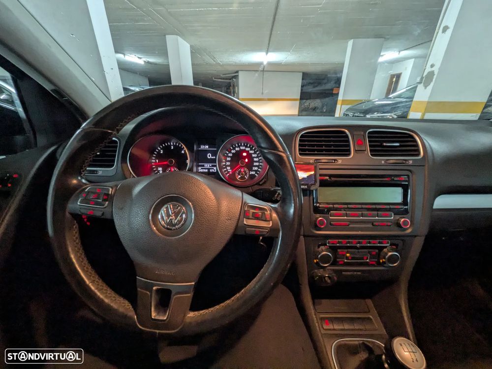 VW Golf 1.6 TDi Edition - 8