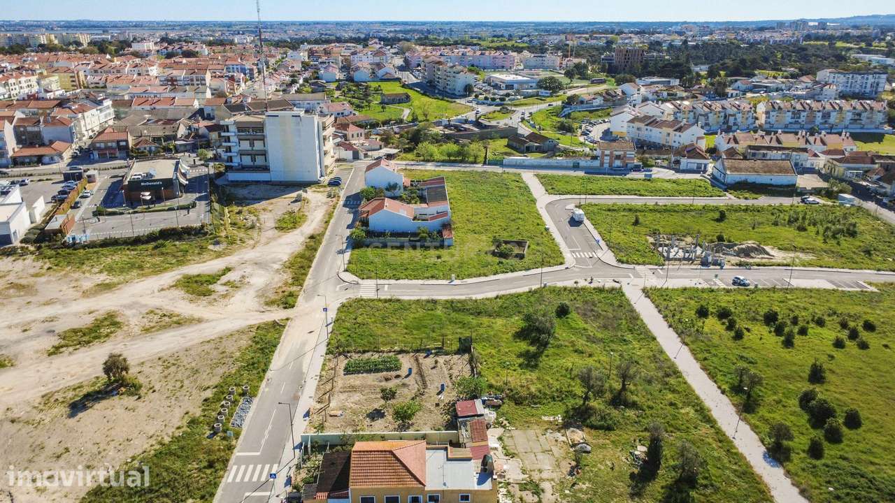 Terreno Urbano em Barreiro - Grande imagem: 3/17