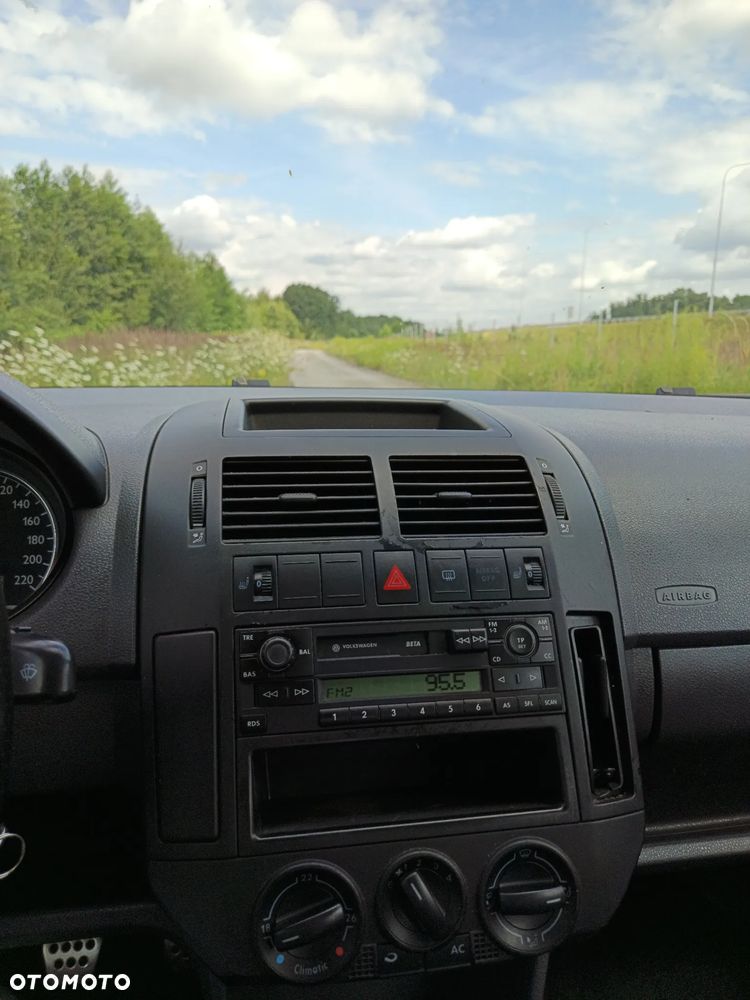 Volkswagen Polo 1.4 16V Fun - 20