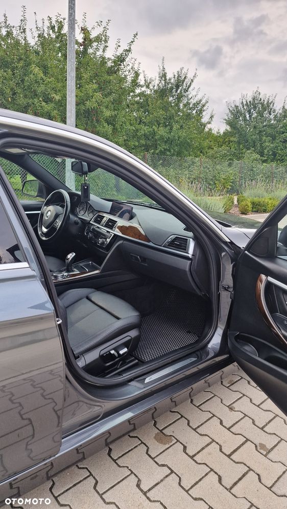 BMW Seria 3 328i - 10
