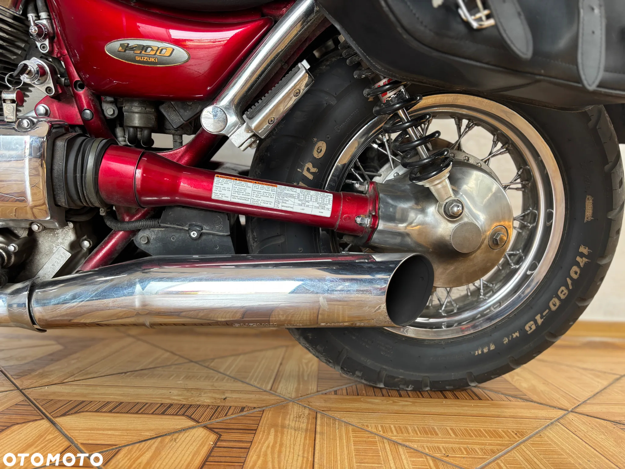 Suzuki Intruder - 12