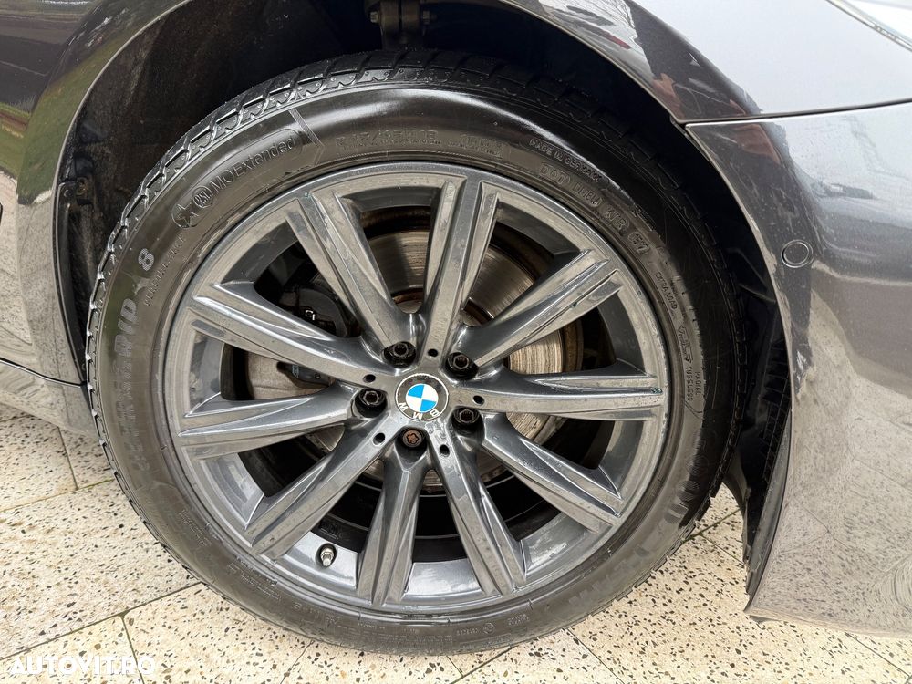 BMW Seria 5 520d xDrive Aut. Luxury Line - 29