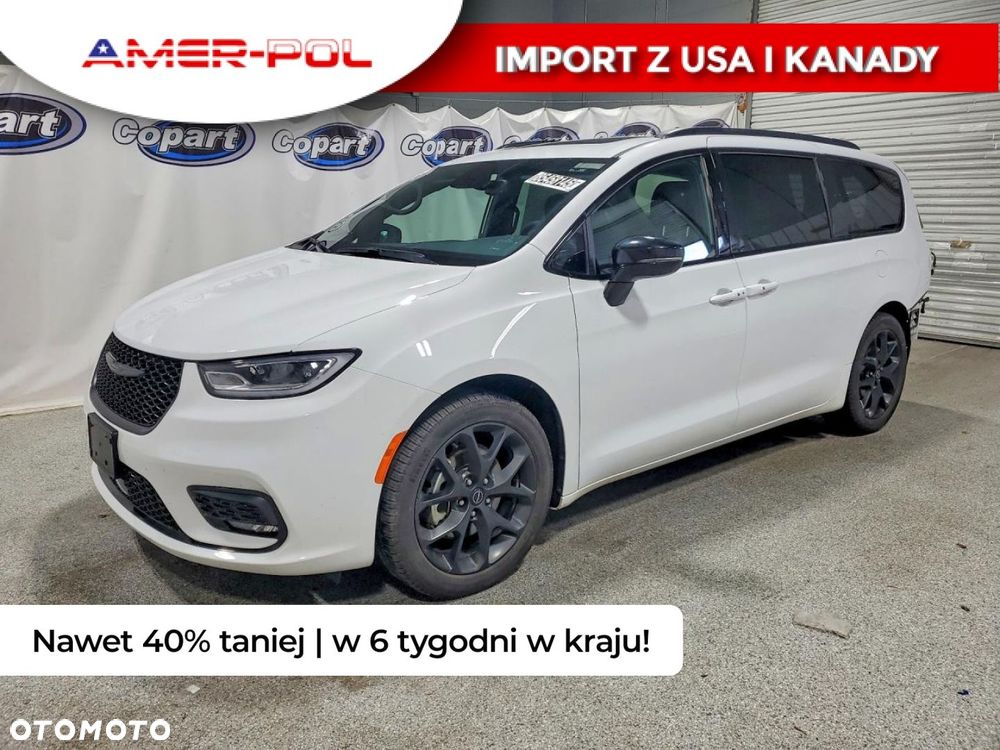 Chrysler Pacifica - 1
