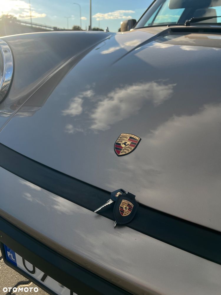 Porsche 911 - 21