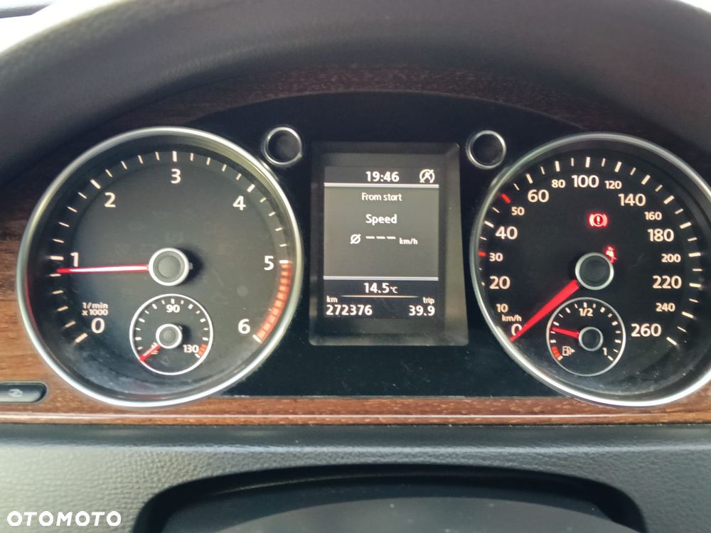 Volkswagen Passat 1.6 TDI BlueMotion Technology Highline - 8