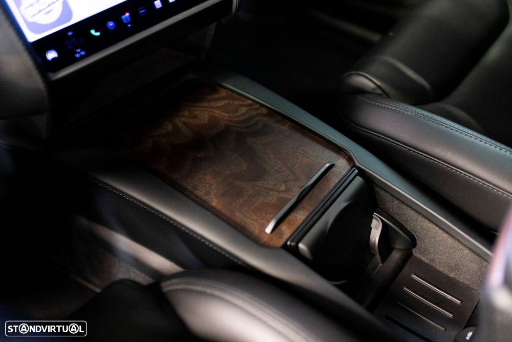 Tesla Model X Long Range - 32