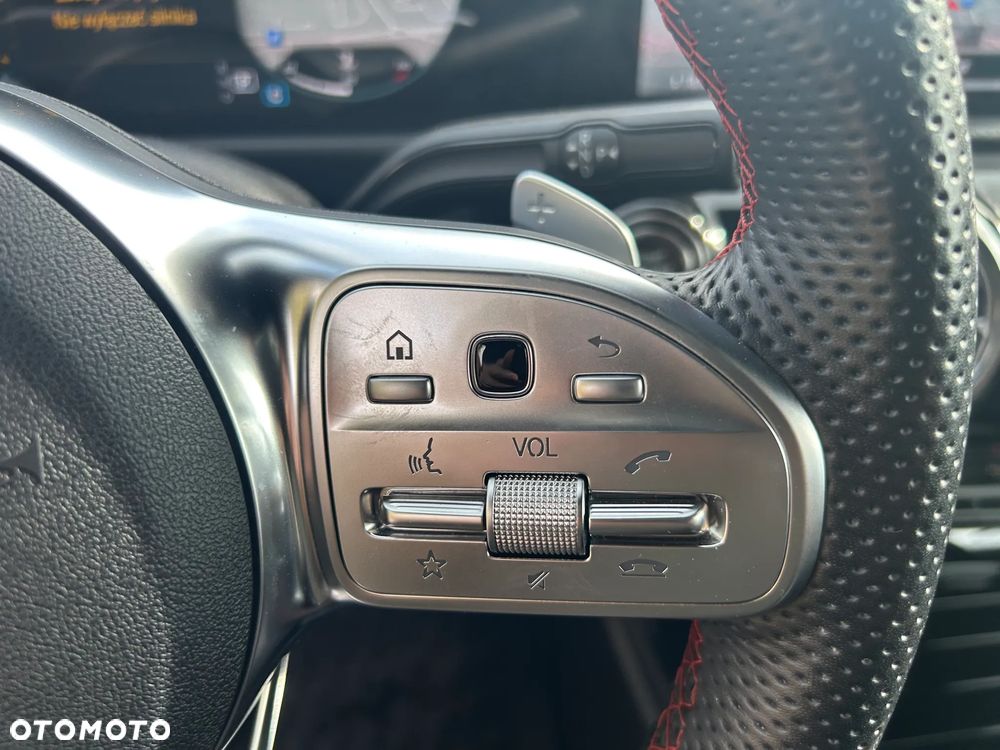 Mercedes-Benz CLA 220 d AMG Line 8G-DCT - 34