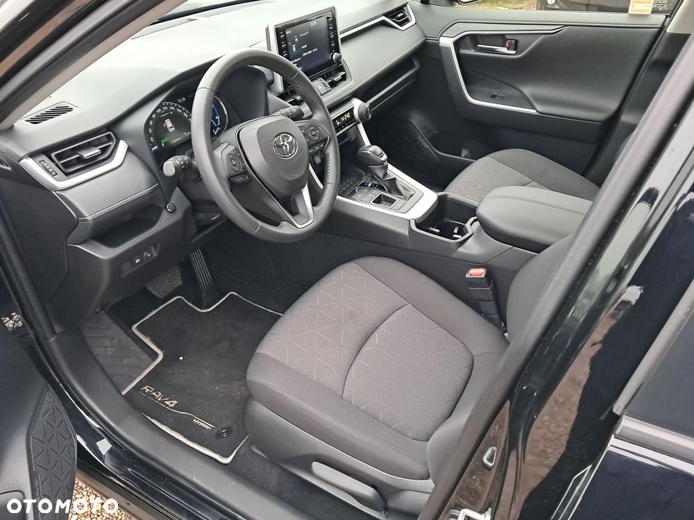 Toyota RAV4 - 9