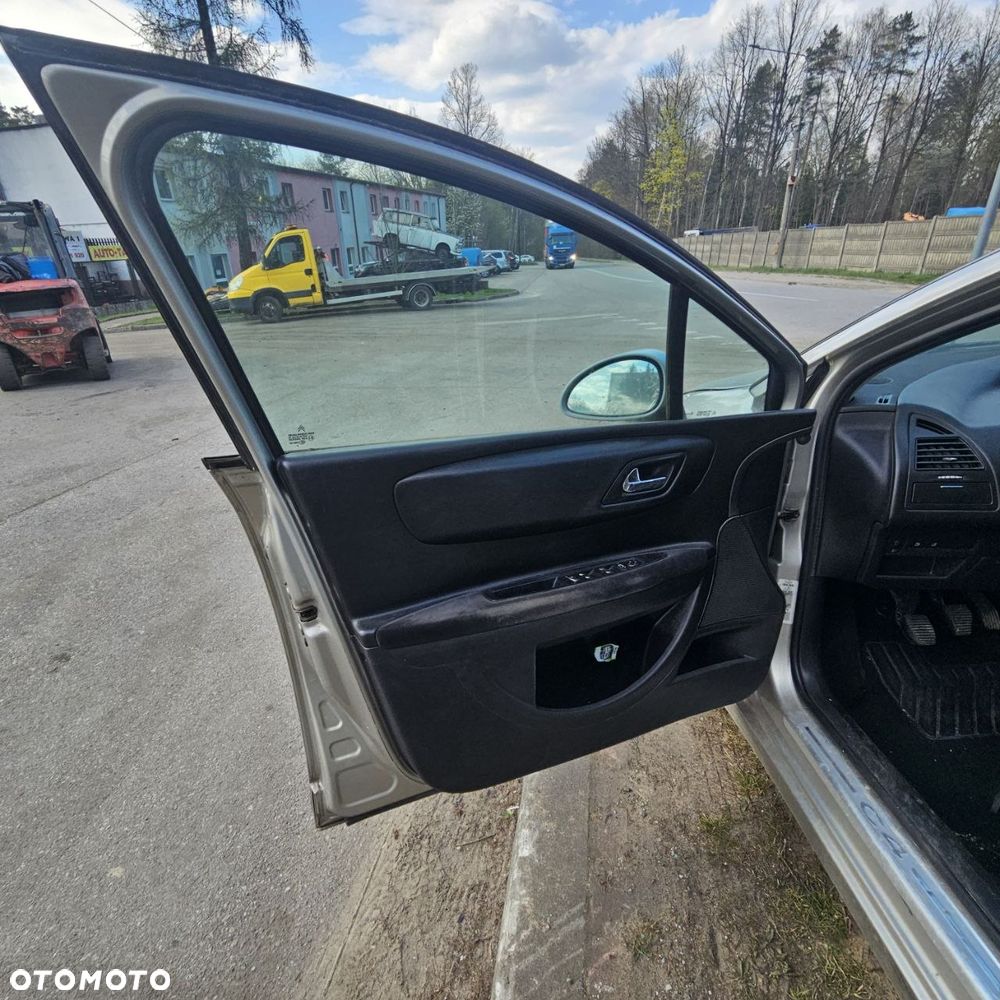CITROEN, C4 1.6 HDI (2008r) hatchback 1,6 D 80kW / 109 KM (kod lak: ETS) - 21